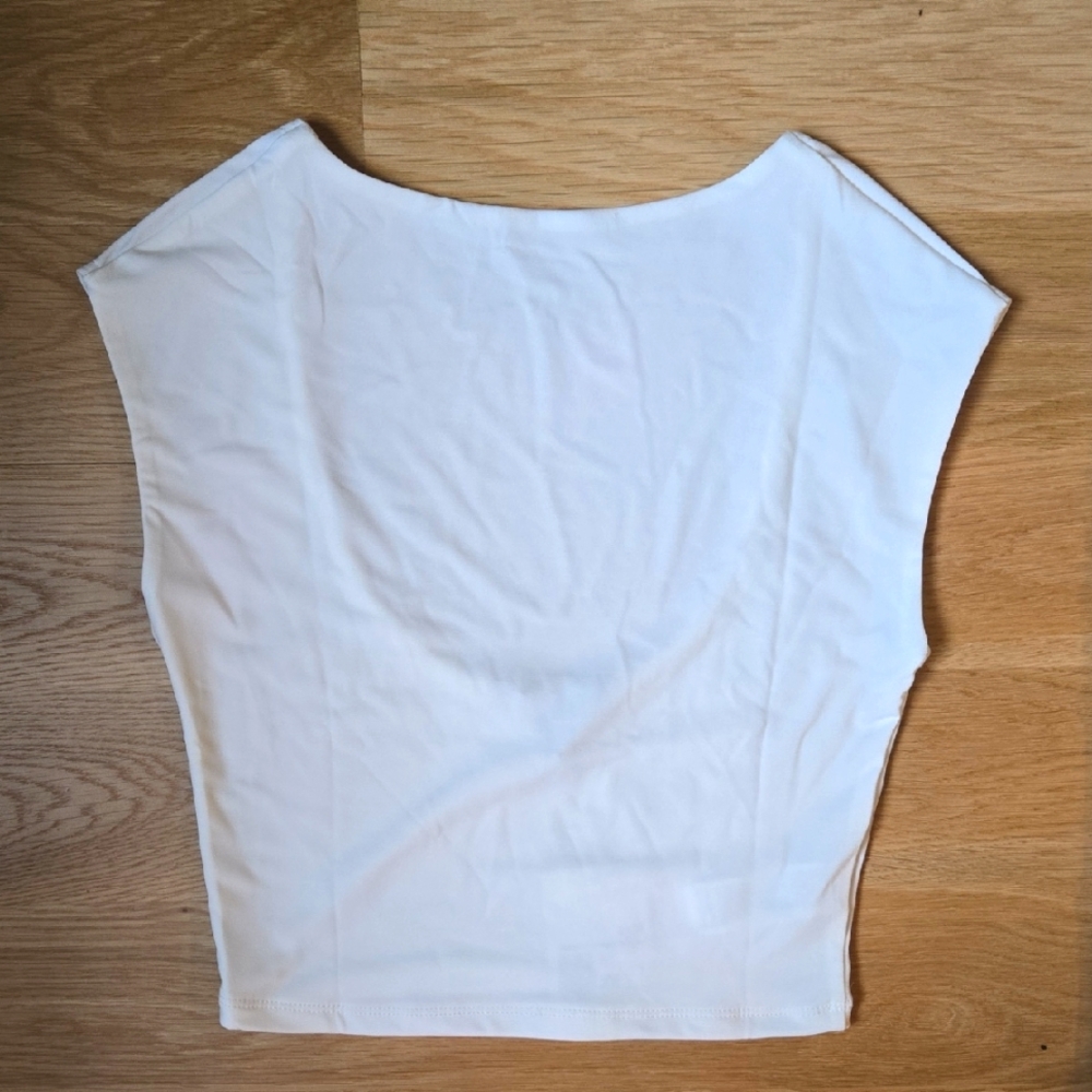 Forever 21 White Scoop Back T-Shirt XS